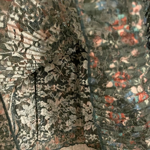 Porridge for Anthropologie Lace Crew-Neck Blouse - Picture 7 of 11